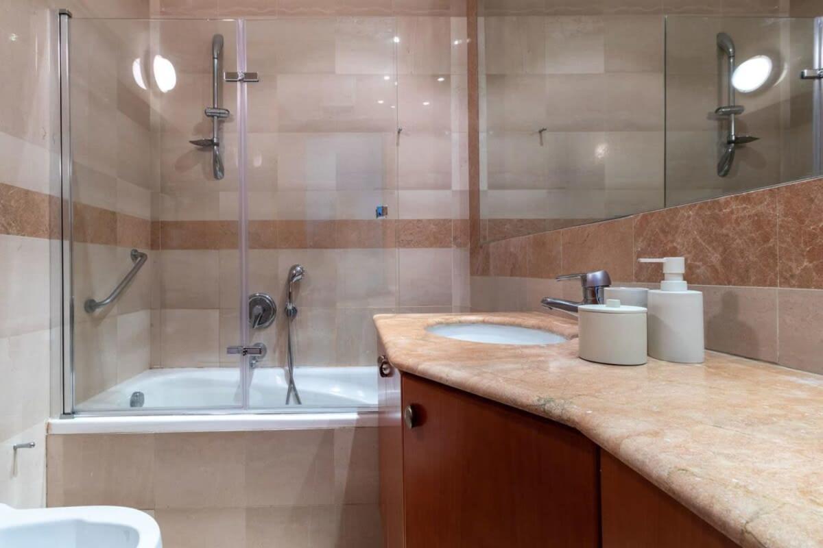 Вілла Cosy Studio In Mamilla, Free Parking Up To 5 Ppl Єрусалим Екстер'єр фото