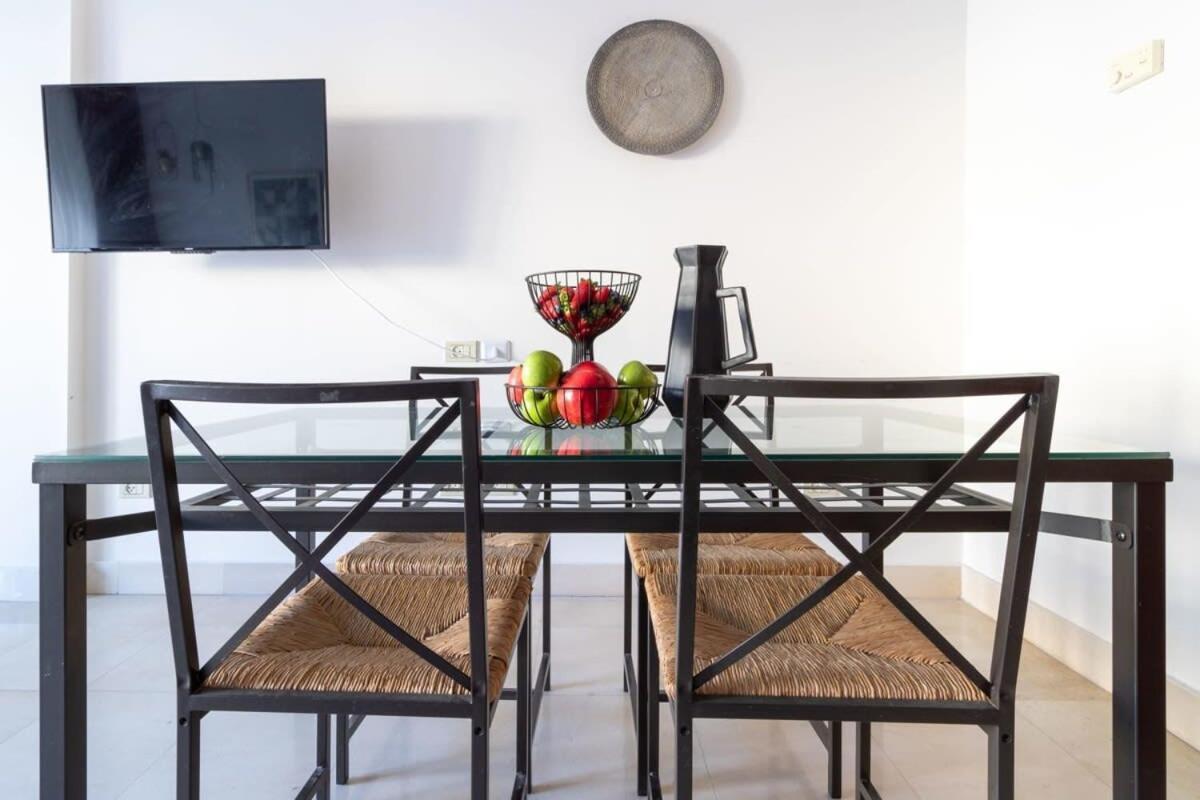 Вілла Cosy Studio In Mamilla, Free Parking Up To 5 Ppl Єрусалим Екстер'єр фото